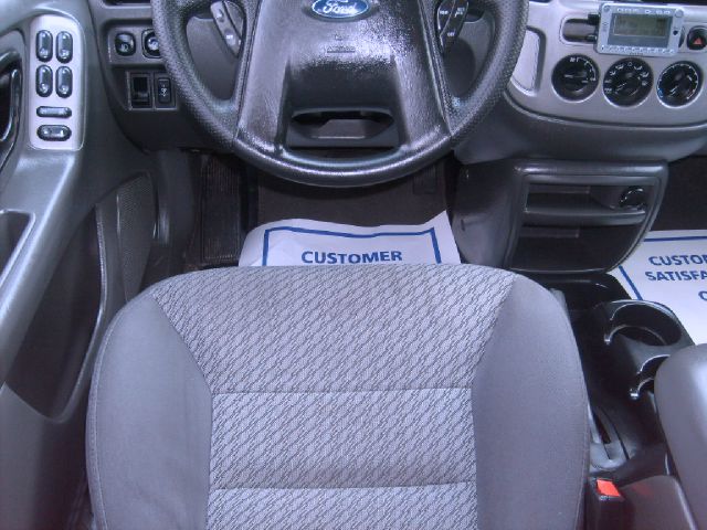 Ford Escape 2004 photo 6