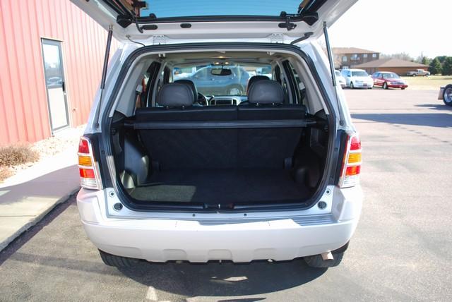 Ford Escape 2004 photo 3