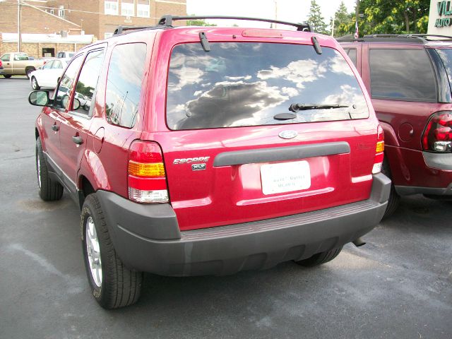 Ford Escape 2004 photo 1