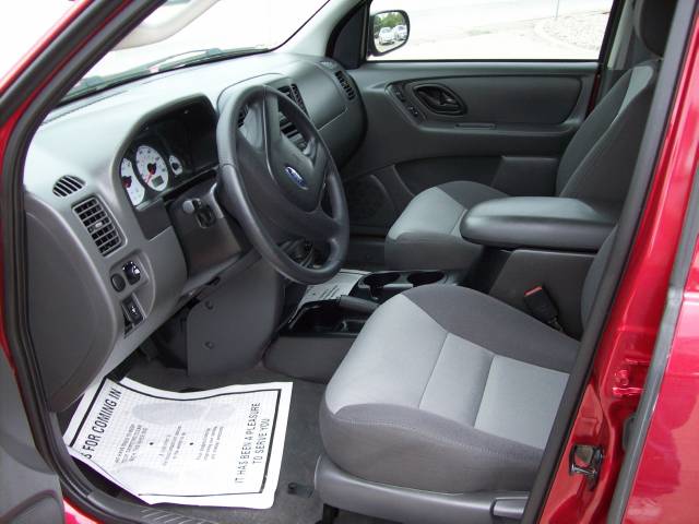 Ford Escape 2004 photo 4