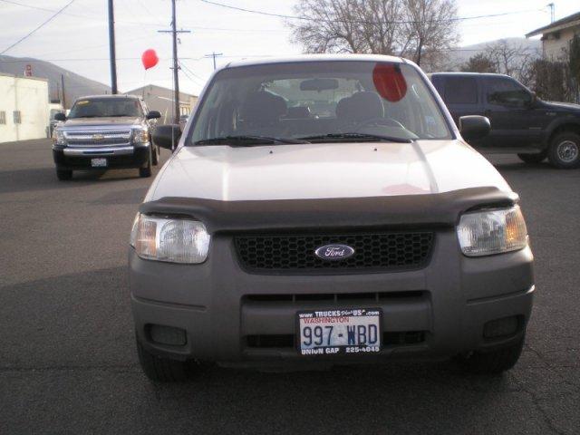 Ford Escape 2004 photo 3