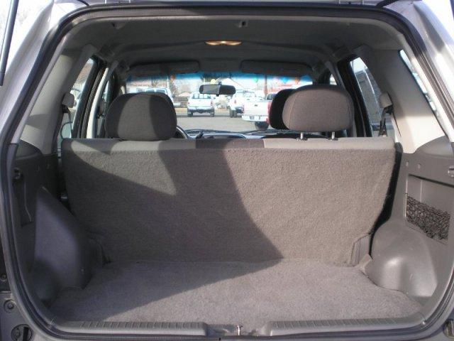 Ford Escape 2004 photo 5