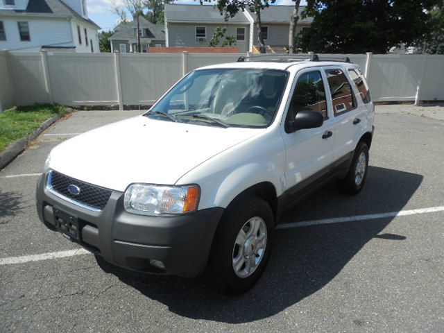 Ford Escape 2004 photo 1