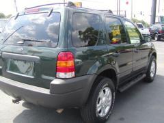 Ford Escape 2004 photo 2