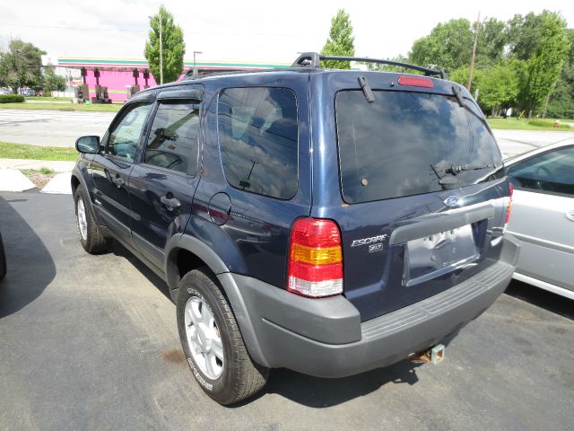 Ford Escape 2004 photo 3