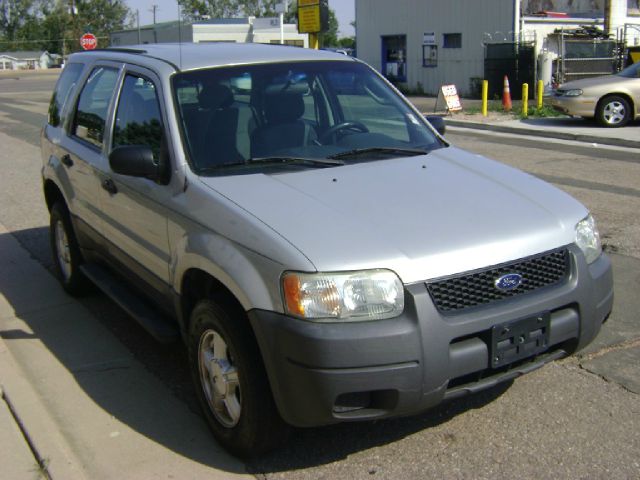 Ford Escape 2004 photo 2