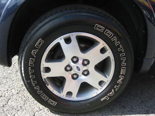 Ford Escape 2004 photo 4