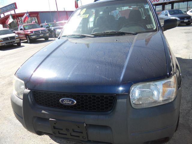 Ford Escape 2004 photo 2