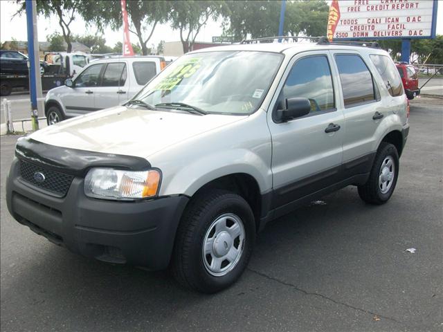 Ford Escape 2004 photo 1