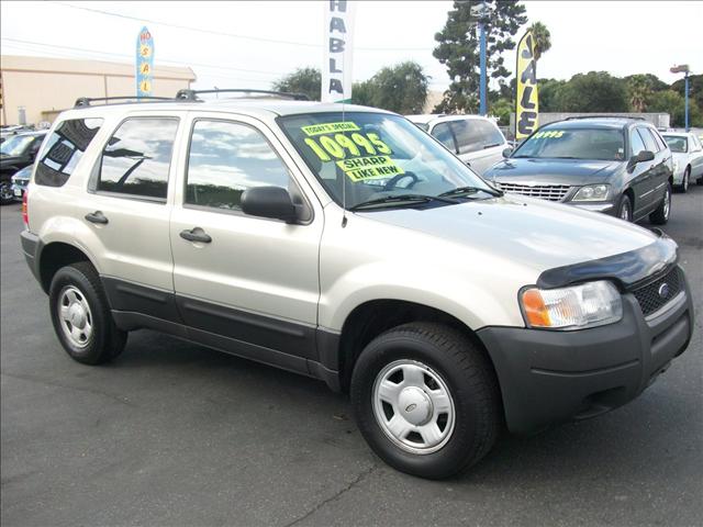 Ford Escape 2004 photo 2