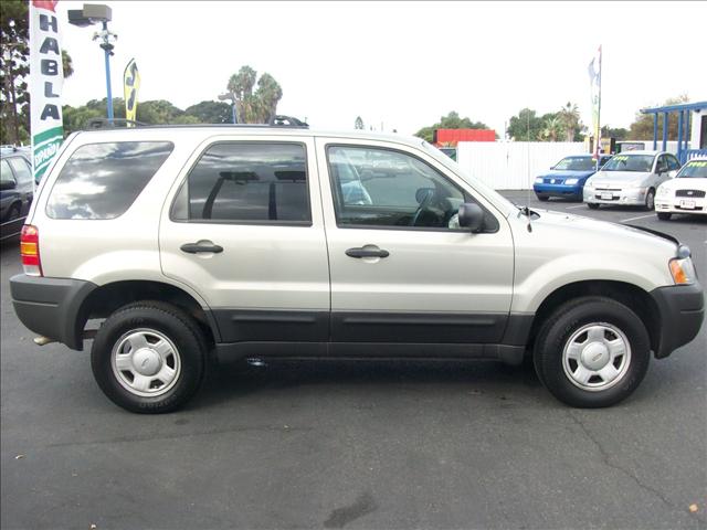 Ford Escape 2004 photo 3