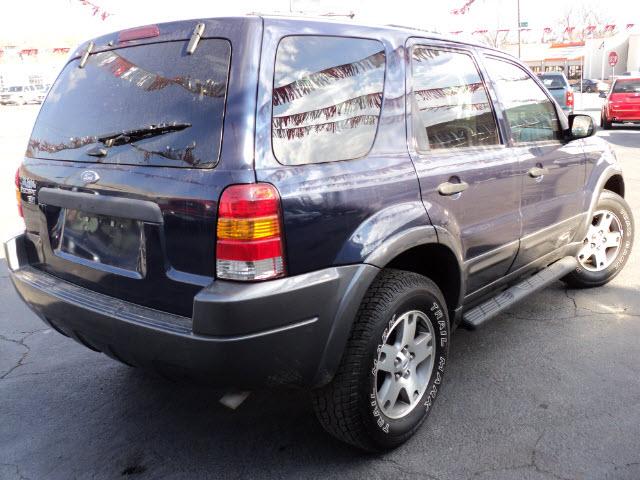 Ford Escape 2004 photo 3