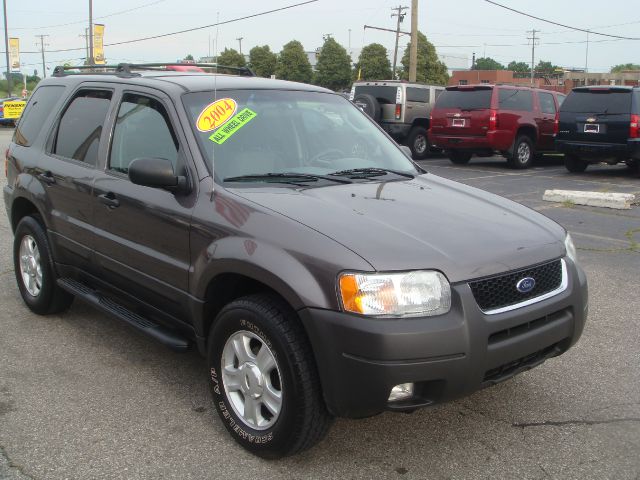 Ford Escape 2004 photo 2