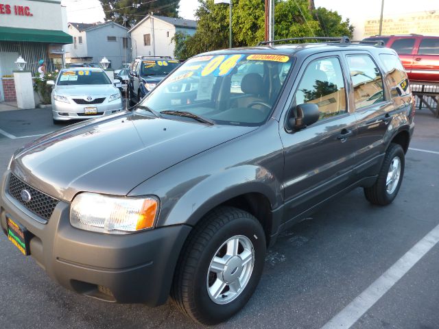 Ford Escape 2004 photo 3