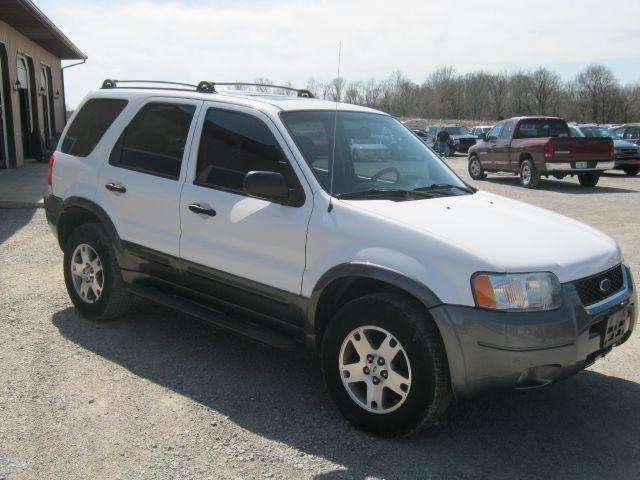 Ford Escape 2004 photo 1