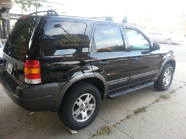Ford Escape 2004 photo 3