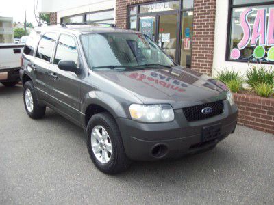 Ford Escape 2005 photo 2
