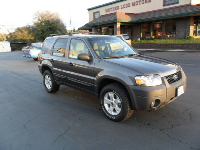 Ford Escape ESi Sport Utility