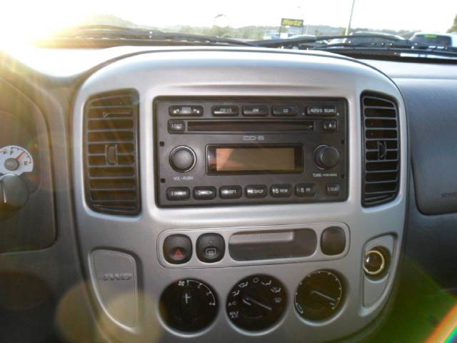 Ford Escape 2005 photo 4