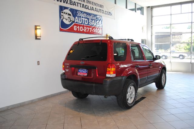 Ford Escape 2005 photo 4