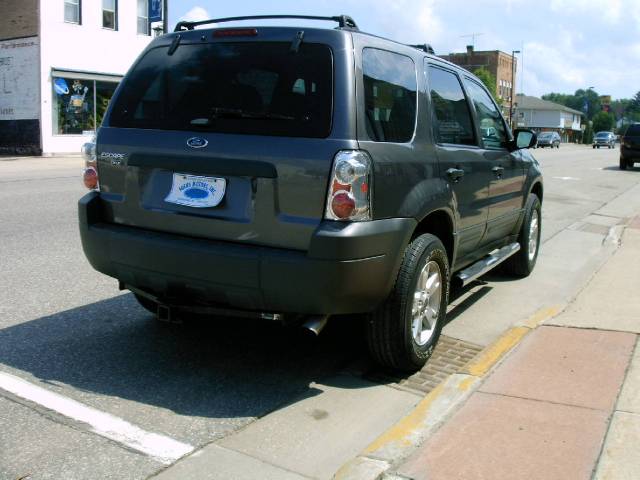 Ford Escape 2005 photo 2
