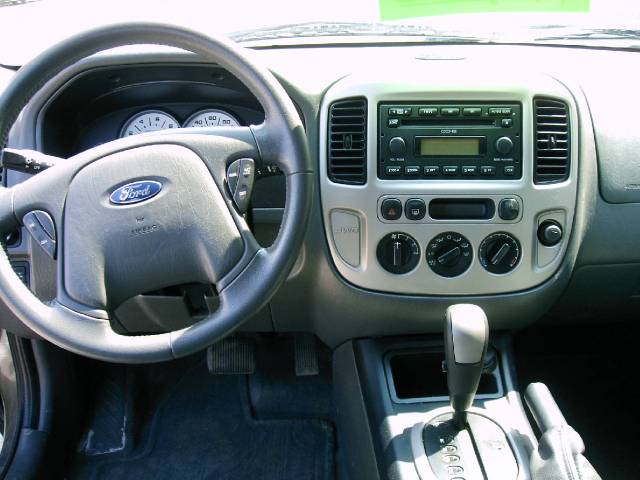 Ford Escape 2005 photo 4