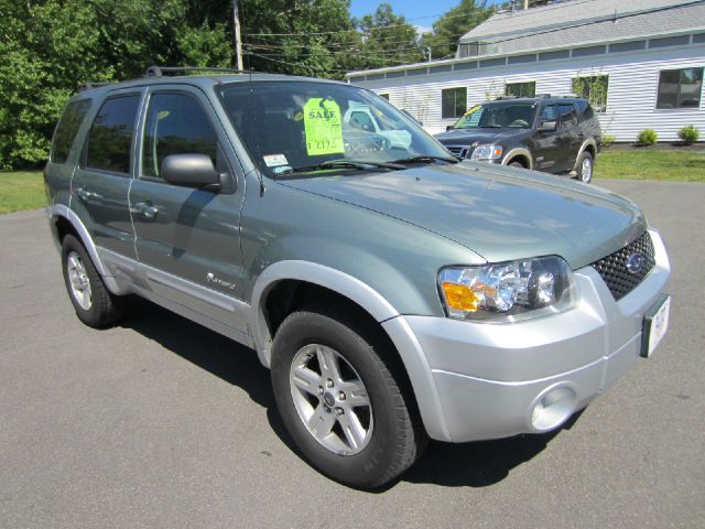 Ford Escape 2005 photo 3