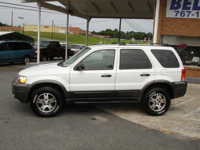 Ford Escape 2005 photo 3