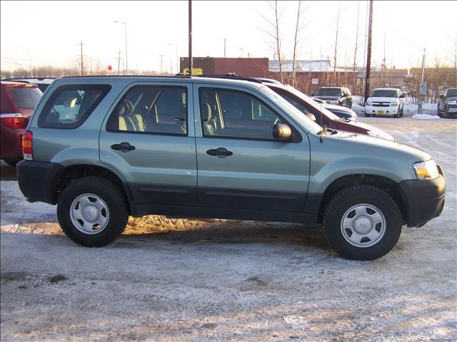 Ford Escape 2005 photo 1
