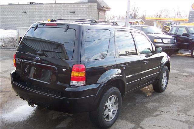 Ford Escape 2005 photo 2