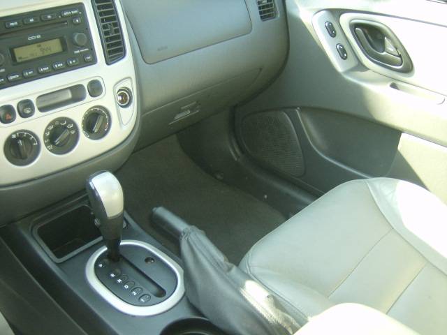 Ford Escape 2005 photo 4