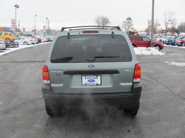 Ford Escape 2005 photo 3