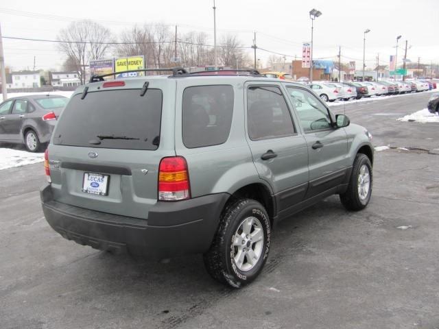 Ford Escape 2005 photo 4