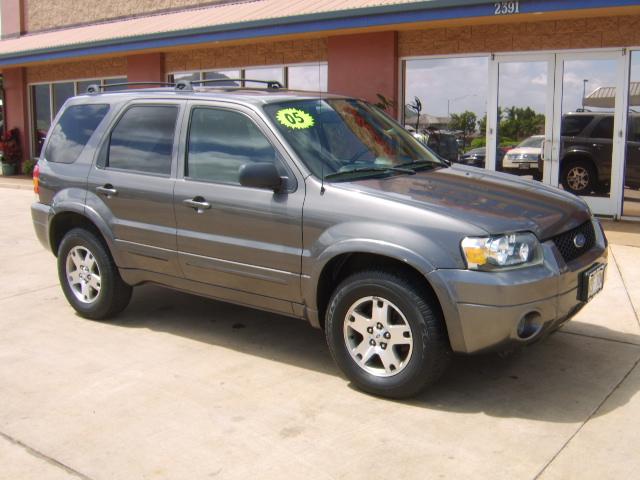 Ford Escape 2005 photo 1