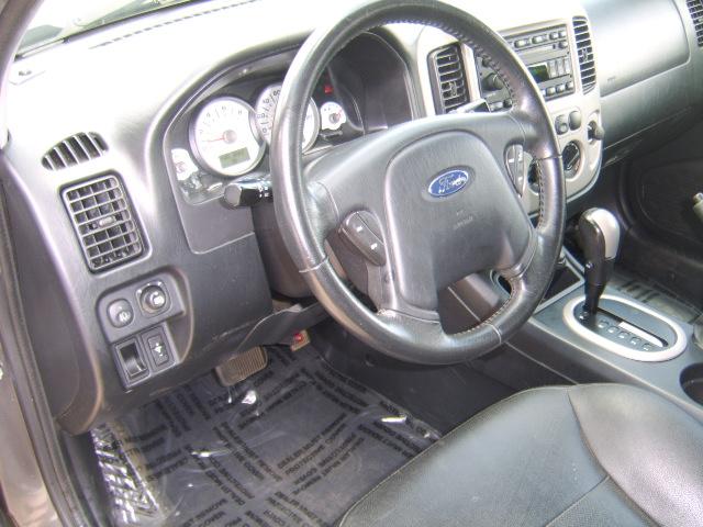 Ford Escape 2005 photo 4