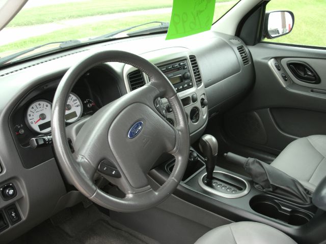 Ford Escape SL 4x4 Regular Cab SUV