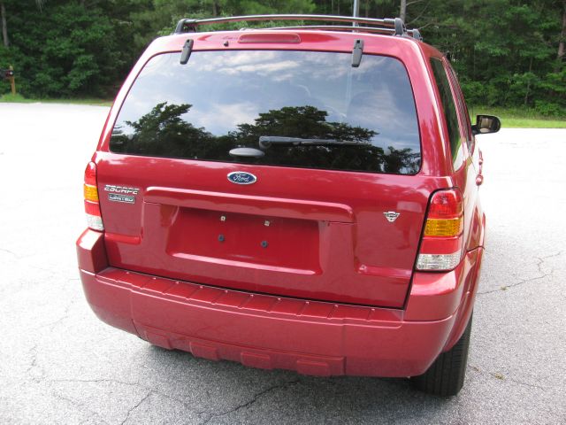 Ford Escape 2005 photo 1