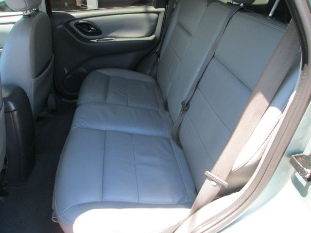 Ford Escape 2005 photo 13