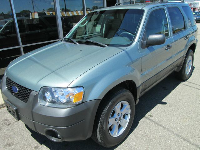 Ford Escape 2005 photo 15