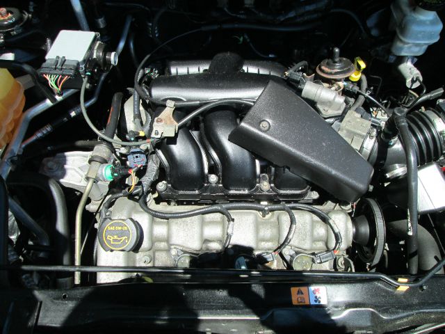 Ford Escape 2005 photo 2