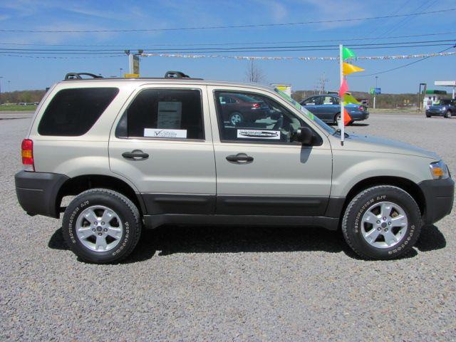 Ford Escape 2005 photo 3