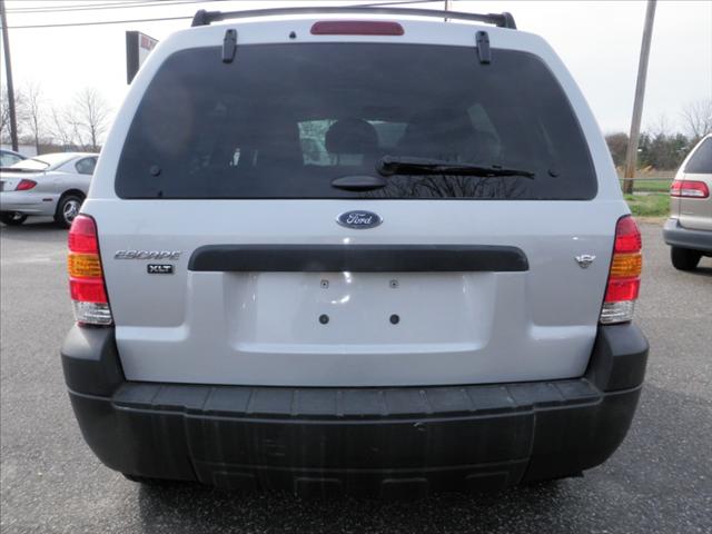 Ford Escape 2005 photo 4