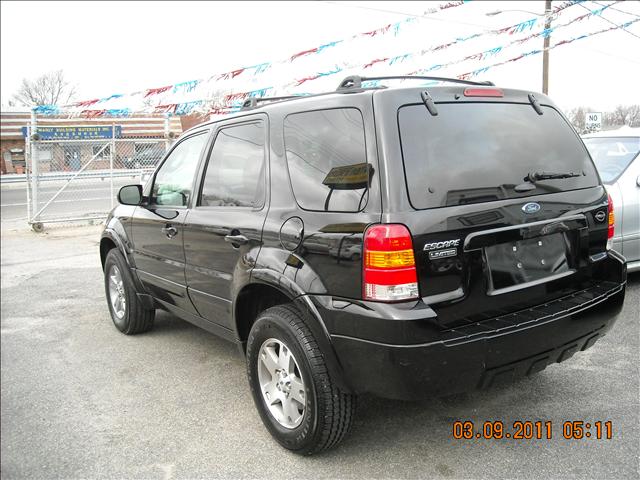 Ford Escape 2005 photo 2