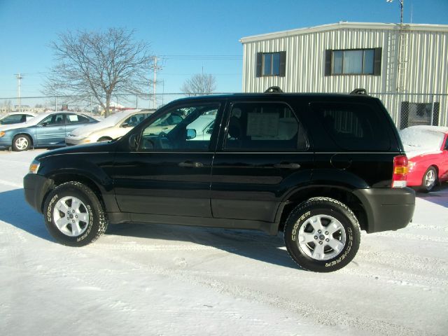 Ford Escape 2005 photo 3