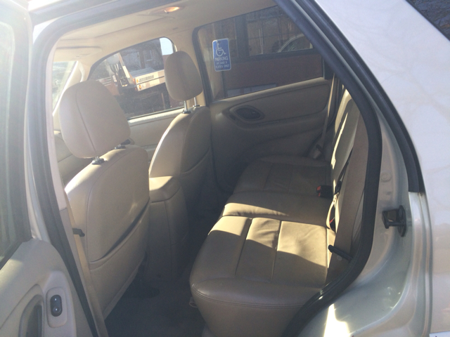 Ford Escape 2005 photo 4
