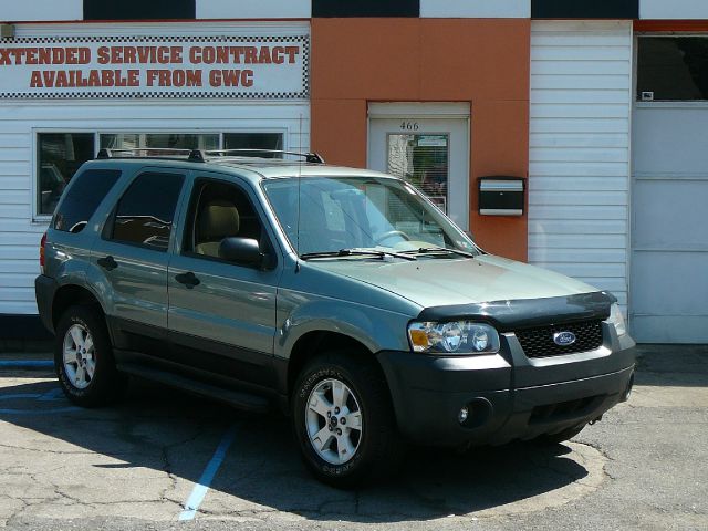 Ford Escape 2005 photo 3