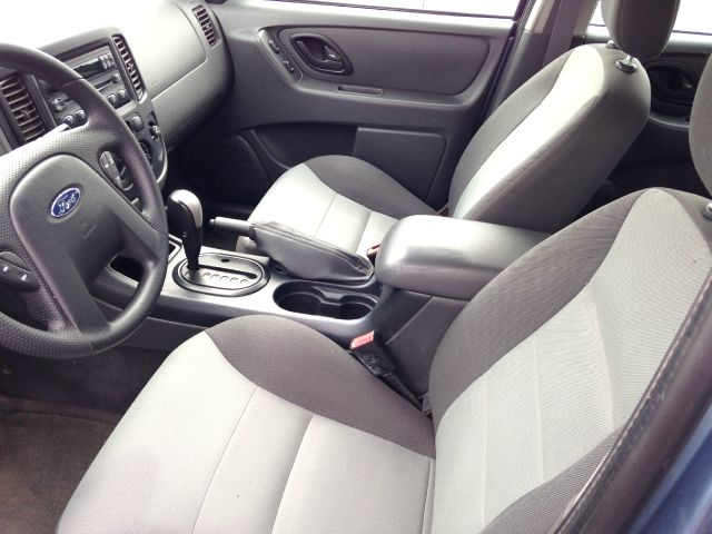 Ford Escape Reg Cab 159.5 WB C5B SUV