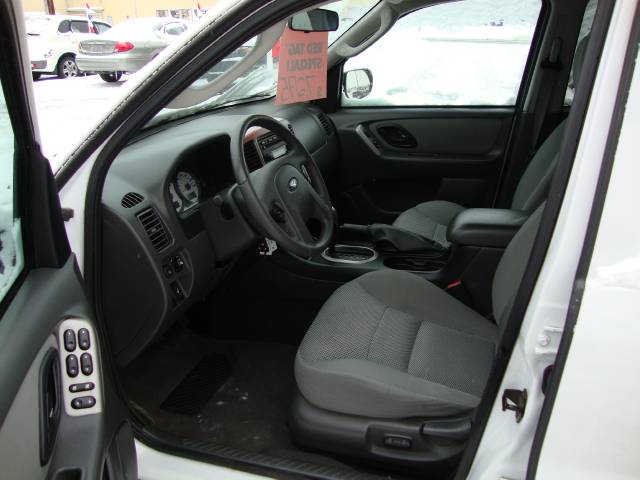 Ford Escape 2005 photo 4