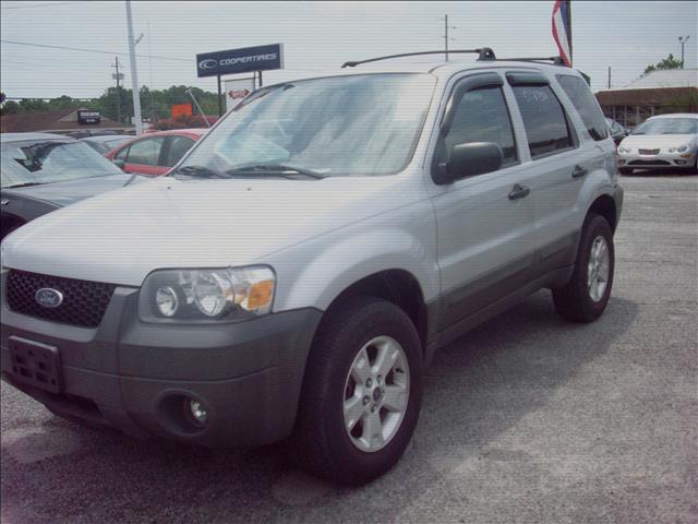 Ford Escape ESi Sport Utility