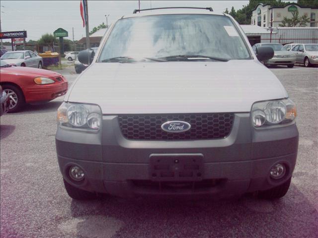 Ford Escape 2005 photo 1
